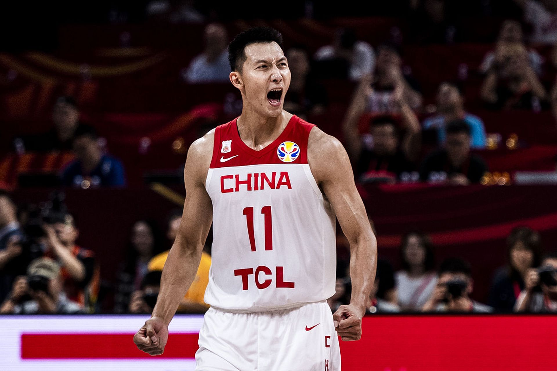 中國籃球NBA困局_姚明和易建聯對位nba_易建聯NBA生涯分析