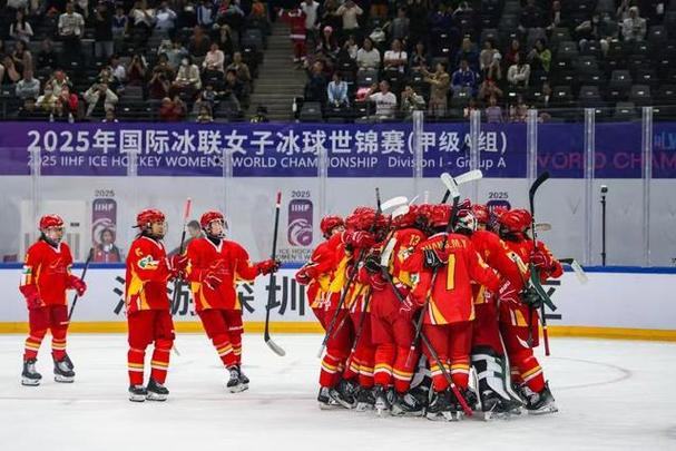國(guó)際冰聯(lián)女子冰球世錦賽中國(guó)隊(duì)比賽結(jié)果_2025 女子冰球世錦賽_斯洛伐克隊(duì)對(duì)陣中國(guó)隊(duì)比賽分析